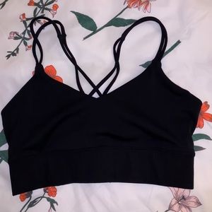 black sports bra